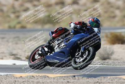 media/Oct-05-2025-CVMA (Sun) [[beeef4f201]]/Race 2-Supersport Middleweight/